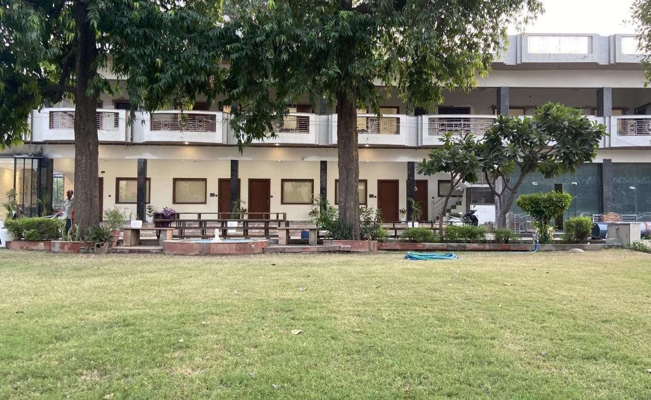 The Kedar Resort Mathura Ngoại thất bức ảnh